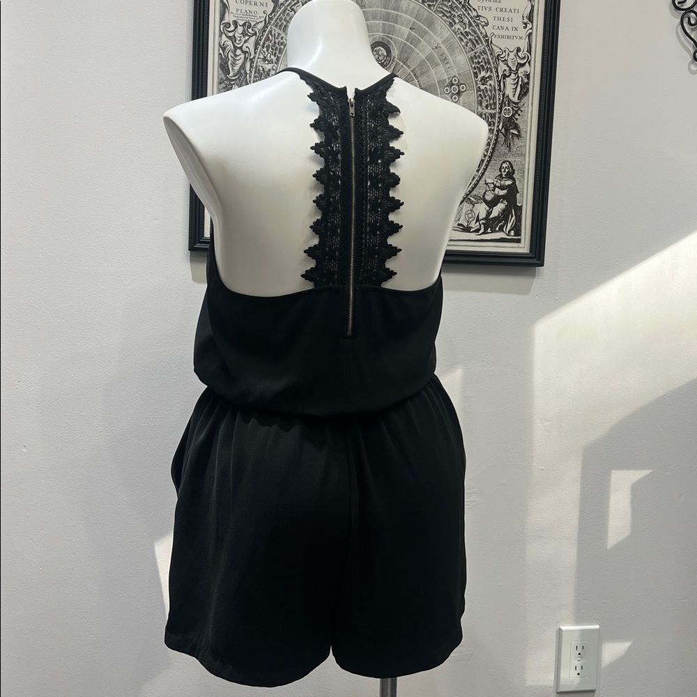 Danielrainn Zipper Back Romper (L)